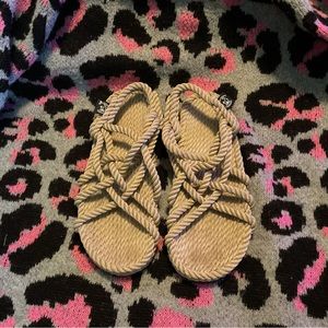 Nomadic state of mind w/soles sz 7